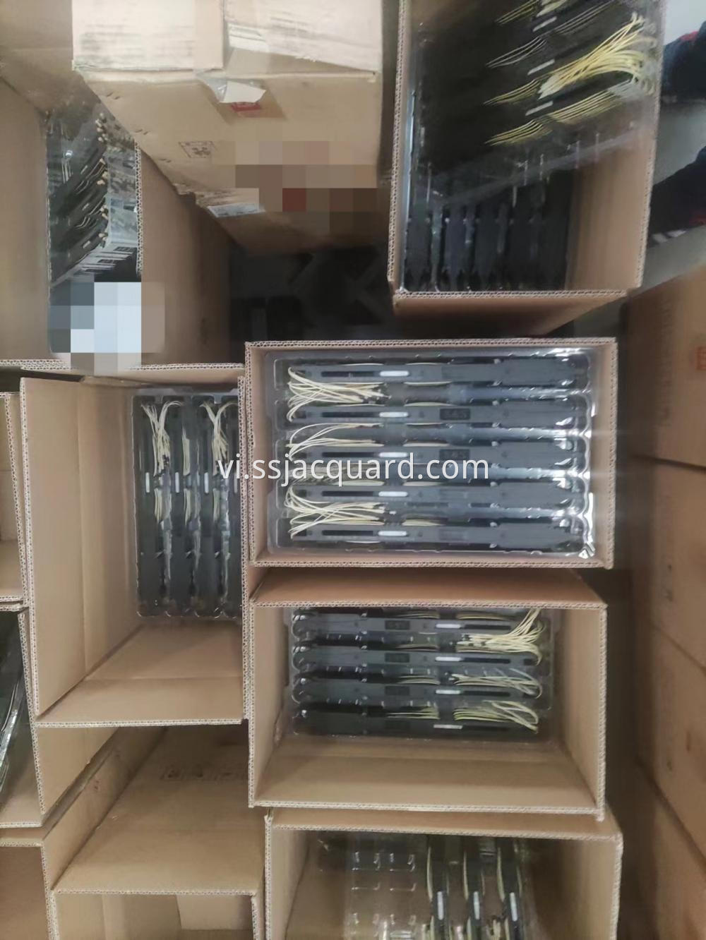Các mô -đun trong khay plastc Modules In The Plastc Tray
